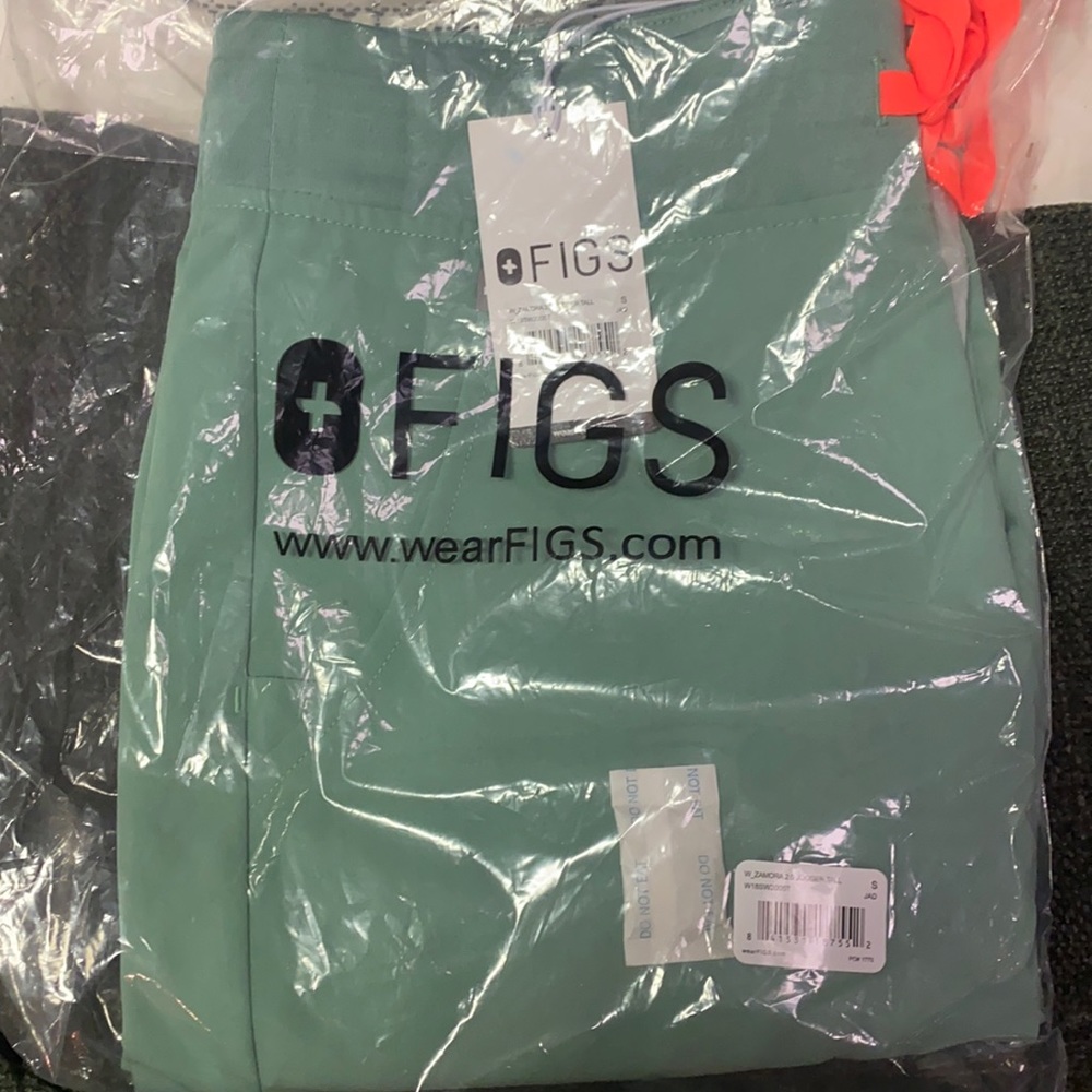 Figs Scrubs limited edition Jade